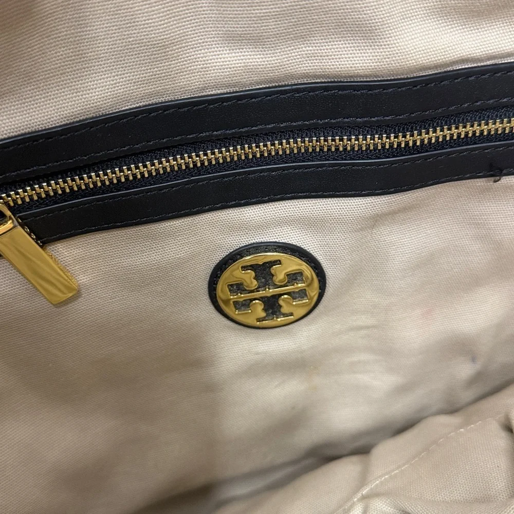 Tory Burch Verona Tote black leather Office bag.